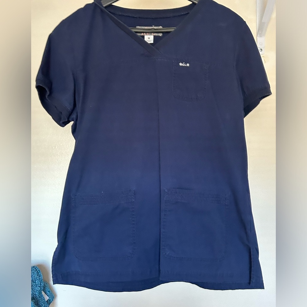 Navy blue koi scrub top size M